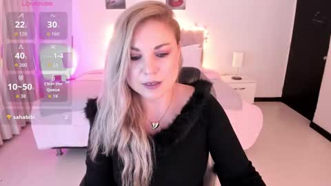 Snapshot of violeta_hotter_ chatting on October 25, 2025, 11:07 am violeta_hotter_ online show from October 25, 2025, 11:07 am