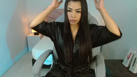 Violeta leon online show from January 18, 2025, 7:58 pm