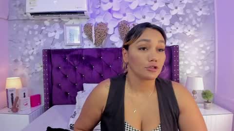 violeta_medina online show from June 17, 2026, 1:19 am