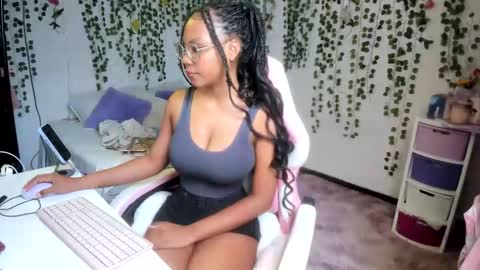Snapshot of violeta_miler_ chatting on March 4, 2026, 5:41 pm Violeta online show from March 4, 2026, 5:41 pm