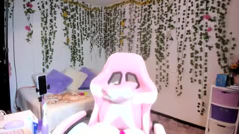 Snapshot of violeta_miler_ chatting on March 15, 2026, 6:25 pm Violeta online show from March 15, 2026, 6:25 pm