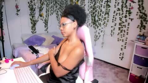 Violeta online show from May 14, 2026, 5:42 pm