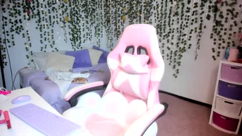 Snapshot of violeta_milleer chatting on September 20, 2025, 3:35 pm Violeta online show from September 20, 2025, 3:35 pm