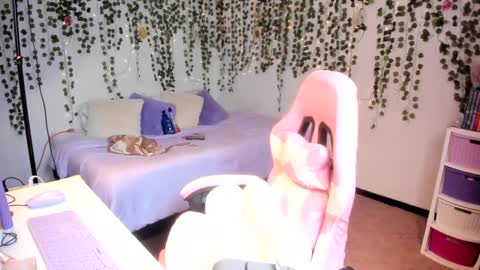 Snapshot of violeta_milleer chatting on October 10, 2025, 4:50 pm Violeta online show from October 10, 2025, 4:50 pm