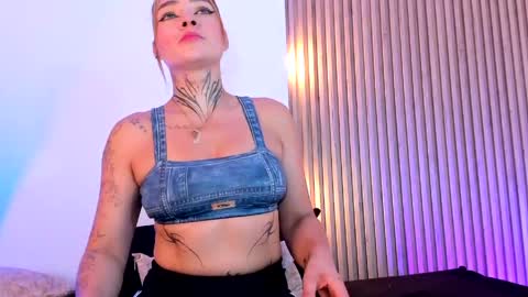 Violeta online show from June 1, 2026, 1:46 pm
