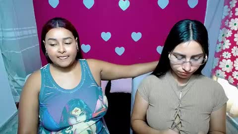violeta_rouses online show from April 30, 2026, 4:57 pm