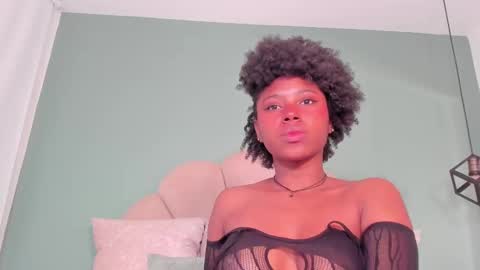 Snapshot of violeta_ruiz_ chatting on January 19, 2025, 5:37 am violeta_ruiz_ online show from January 19, 2025, 5:37 am