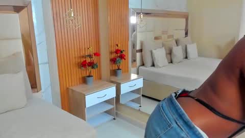 Snapshot of violeta_ruiz_ chatting on February 2, 2025, 8:35 am violeta_ruiz_ online show from February 2, 2025, 8:35 am