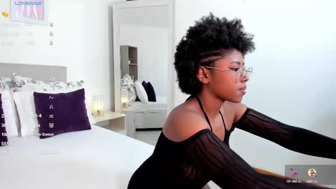 Snapshot of violeta_ruiz_ chatting on February 7, 2025, 4:46 pm violeta_ruiz_ online show from February 7, 2025, 4:46 pm