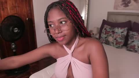 Snapshot of violeta_ruiz_ chatting on March 5, 2025, 4:46 pm violeta_ruiz_ online show from March 5, 2025, 4:46 pm