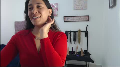 violeta_scott_ online show from May 16, 2026, 1:54 pm