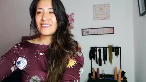 violeta_scott_ online show from June 9, 2026, 1:01 pm