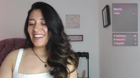 violeta_scott_ online show from June 26, 2026, 4:22 pm