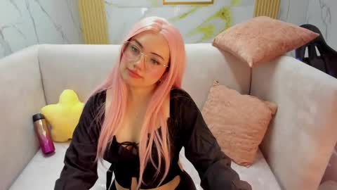 IG violeta sub online show from April 28, 2026, 1:16 pm