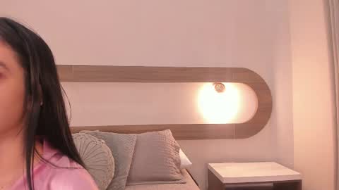Violeta Sum online show from June 18, 2026, 12:31 pm