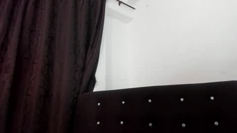 Snapshot of violetadumsper chatting on February 28, 2025, 9:47 am VioletaDums online show from February 28, 2025, 9:47 am