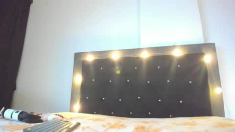 Snapshot of violetadumsper chatting on February 21, 2026, 2:56 am VioletaDums online show from February 21, 2026, 2:56 am