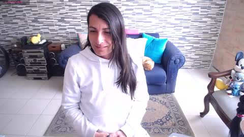 Violeta Gmez online show from May 3, 2026, 3:40 pm