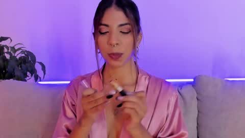 Violeta online show from May 10, 2026, 4:56 pm