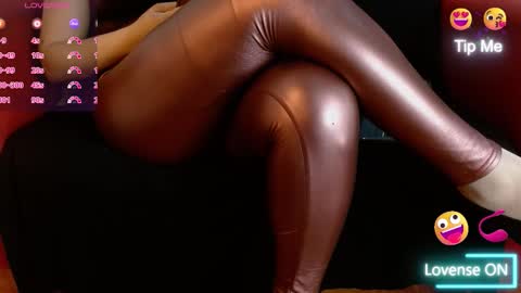 Snapshot of violetamorrison chatting on March 18, 2026, 2:31 pm Violeta morrison online show from March 18, 2026, 2:31 pm