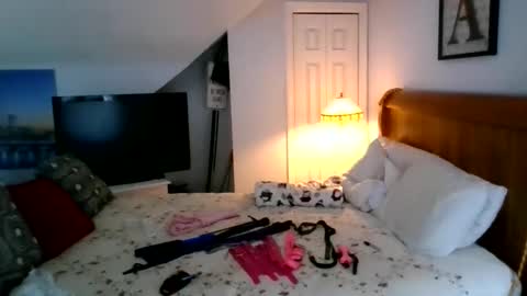 violetann93 online show from March 12, 2026, 3:07 pm