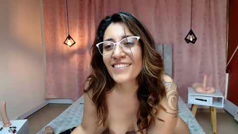 VIOLETA online show from January 9, 2025, 9:47 pm