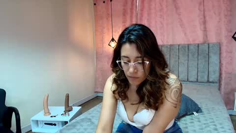 VIOLETA online show from January 15, 2025, 4:32 pm