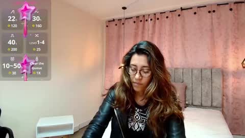 VIOLETA online show from February 25, 2025, 12:55 pm