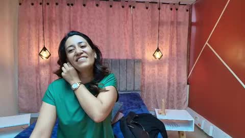 Snapshot of violetascott_ chatting on September 26, 2025, 2:54 pm VIOLETA online show from September 26, 2025, 2:54 pm