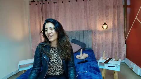 Snapshot of violetascott_ chatting on October 20, 2025, 2:39 pm VIOLETA online show from October 20, 2025, 2:39 pm