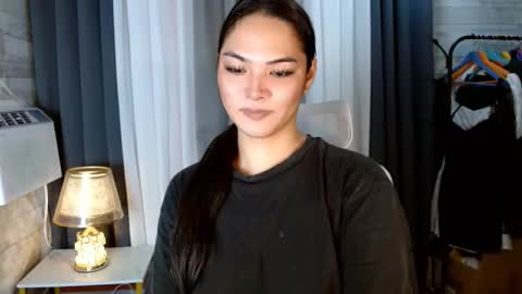 Snapshot of violetasha chatting on September 28, 2025, 12:10 pm violet online show from September 28, 2025, 12:10 pm