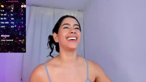 Snapshot of violetasotter chatting on June 18, 2026, 12:31 pm Violeta online show from June 18, 2026, 12:31 pm