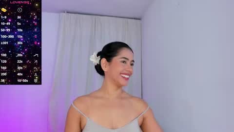 Snapshot of violetasotter chatting on August 8, 2026, 11:01 am Violeta online show from August 8, 2026, 11:01 am
