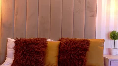 Cute Violet online show from September 17, 2025, 12:34 am