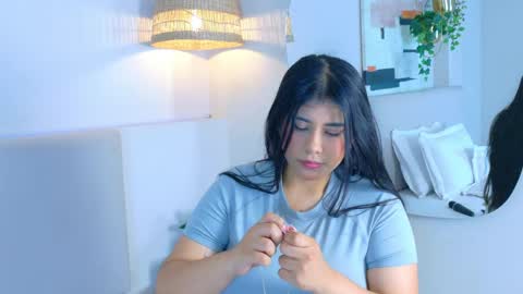 Violet online show from April 29, 2026, 11:47 am