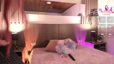 Violet online show from July 30, 2026, 11:42 am