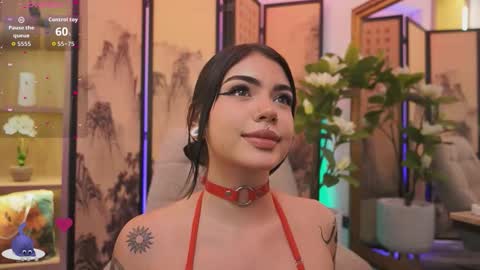 Violet Evanz online show from September 8, 2025, 7:35 pm