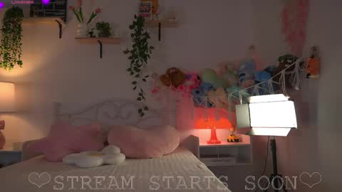 violeth___ online show from May 6, 2026, 10:20 am