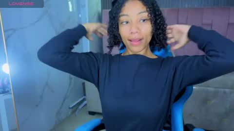 violeth_b online show from June 20, 2026, 1:03 pm