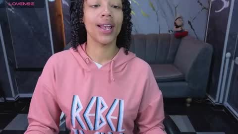 violeth_b online show from June 23, 2026, 12:58 pm