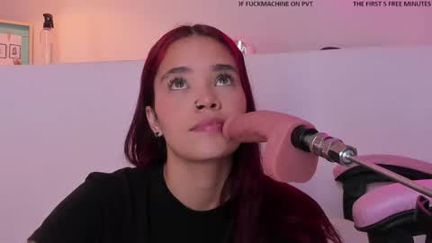 Violeth Hill online show from February 5, 2026, 7:29 pm