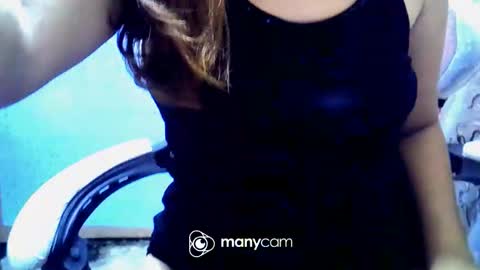 Snapshot of violetlivia chatting on October 15, 2025, 6:08 pm Livia help get 100 likes online show from October 15, 2025, 6:08 pm