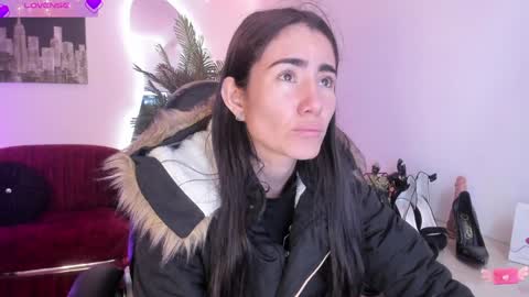 Snapshot of violetparkker chatting on February 3, 2025, 12:03 pm violetparkker online show from February 3, 2025, 12:03 pm