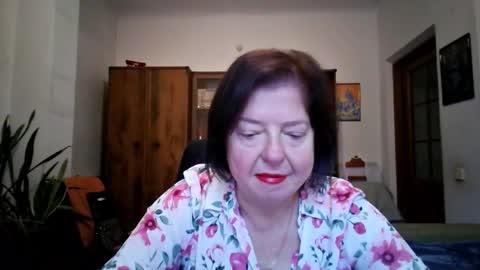 violetpulse online show from November 24, 2025, 9:09 am