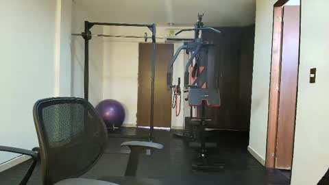 Snapshot of violetroussee chatting on September 21, 2025, 3:35 pm violetroussee online show from September 21, 2025, 3:35 pm