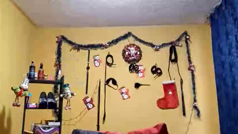 Violet777  online show from November 21, 2025, 12:37 pm