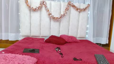 violetsweet_cs online show from February 7, 2025, 6:56 am