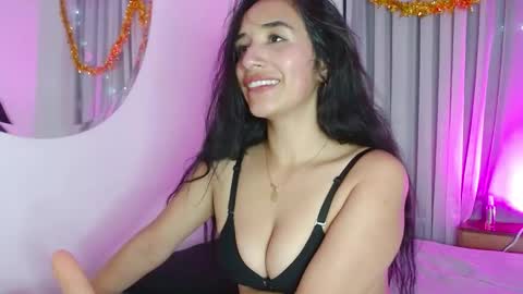 violetsweet_cs online show from March 1, 2025, 11:06 am