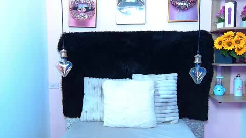 Snapshot of violett_froz chatting on September 29, 2025, 7:19 pm Violeta froz online show from September 29, 2025, 7:19 pm