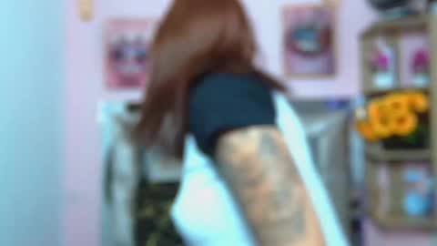 Snapshot of violett_froz chatting on November 1, 2025, 8:22 pm Violeta froz online show from November 1, 2025, 8:22 pm